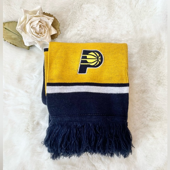 New with tag INDIANA PACERS SCARF official NBA Gear with LOGO & PACERS IN white - Picture 1 of 5